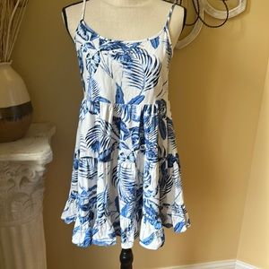 Adorable navy and white floral sundress